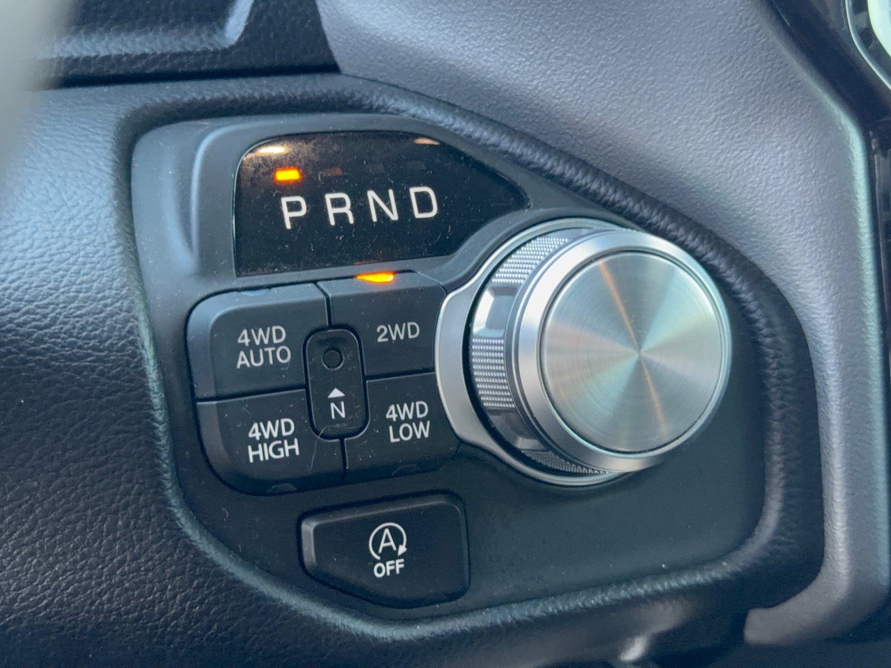 Used 2025 RAM 1500 Laramie AWD/4WD image 21
