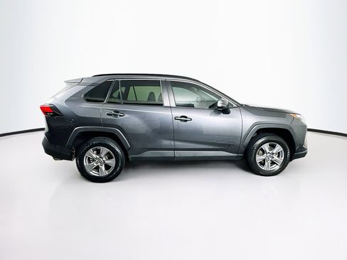 Used 2022 Toyota RAV4 XLE w/ Convenience Package FWD image 10