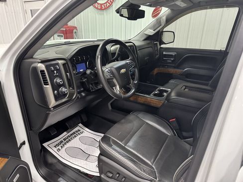 Used 2017 Chevrolet Silverado 1500 High Country image 11