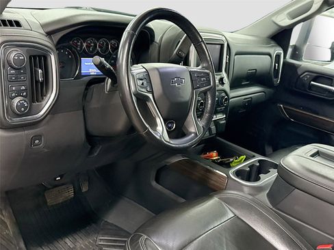 Used 2020 Chevrolet Silverado 1500 RST AWD/4WD image 7