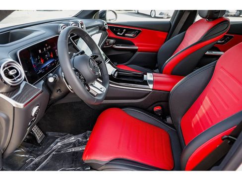 Used 2024 Mercedes-Benz GLC 43 AMG 4MATIC image 19