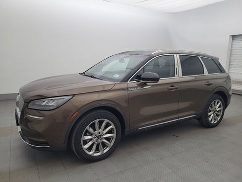 Used 2022 Lincoln Corsair AWD w/ Premium Package image 2