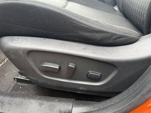 Used 2019 Nissan Rogue SV w/ Sun & Sound Touring Package image 13