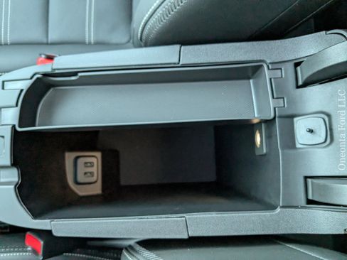 Used 2024 GMC Terrain Denali image 35