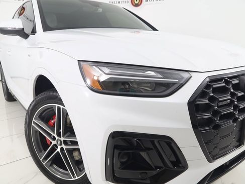 Used 2024 Audi Q5 e Premium Plus image 18