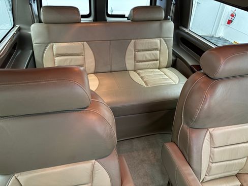 Used 2012 Chevrolet Express 1500 RWD image 39
