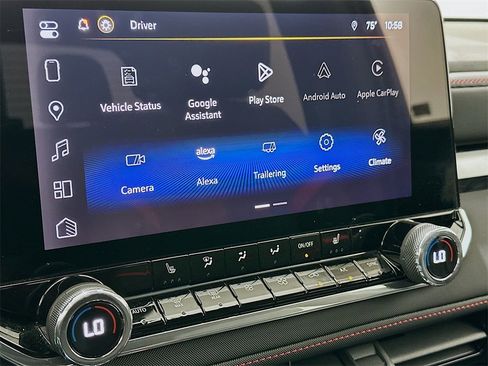 Used 2024 Chevrolet Colorado Z71 w/ Z71 Convenience Package 2 image 15