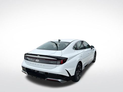 Used 2025 Hyundai Sonata SEL FWD image 5