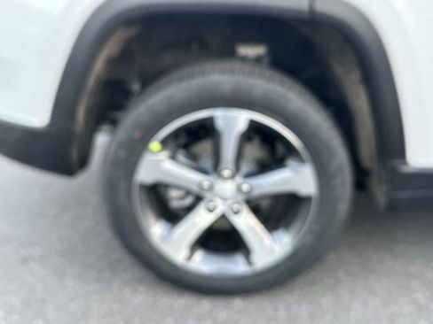 New 2026 Jeep Grand Cherokee Limited image 19