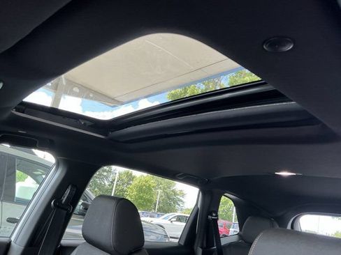 Used 2025 Honda CR-V Sport image 17