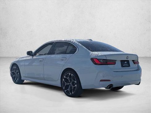 Used 2025 BMW 330i Sedan w/ Convenience Package image 8