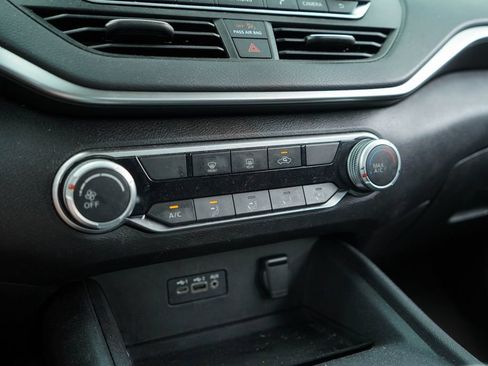 Used 2022 Nissan Altima 2.5 SV FWD image 27