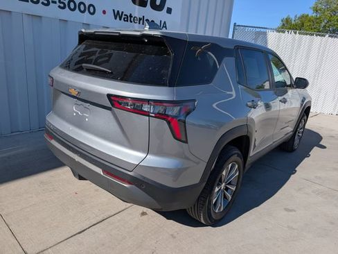 Used 2025 Chevrolet Equinox LT AWD/4WD image 14