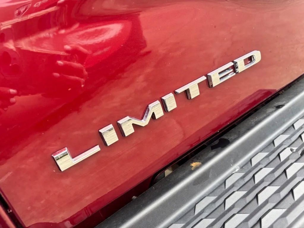 Used 2024 RAM 2500 Limited AWD/4WD image 12