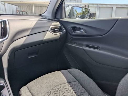 Used 2024 Chevrolet Equinox LT image 13