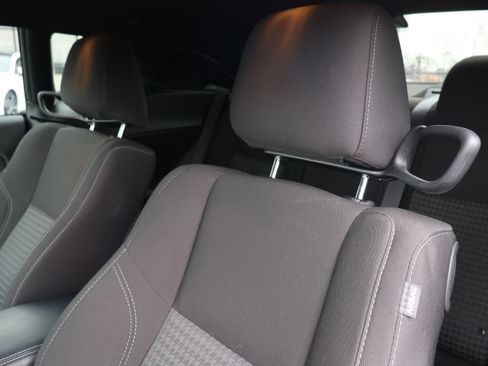 Used 2022 Dodge Challenger SXT w/ Driver Convenience Group image 11