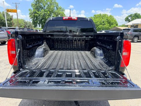 Used 2021 Chevrolet Colorado W/T w/ WT Convenience Package RWD image 7