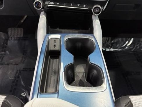 New 2025 Chevrolet Equinox EV LT FWD image 40