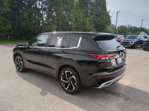 Used 2024 Mitsubishi Outlander FWD image 7