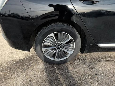 Used 2020 Hyundai Ioniq SEL image 13