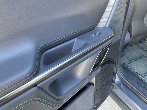 Used 2022 Rivian R1T Launch Edition image 53