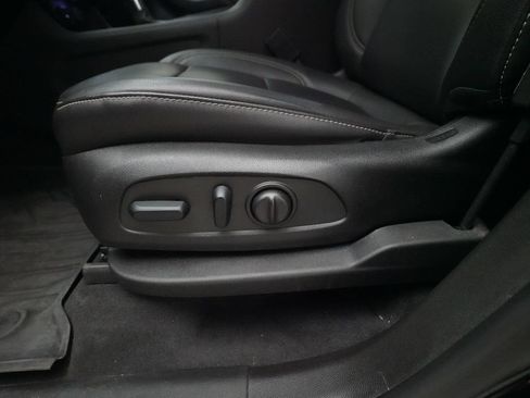 Used 2023 Chevrolet Traverse LT w/ LPO, Floor Liner Package AWD/4WD image 34