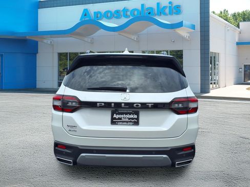 Used 2026 Honda Pilot EX-L image 4