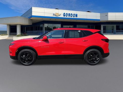 Used 2024 Chevrolet Blazer LT w/ Convenience Package FWD image 2
