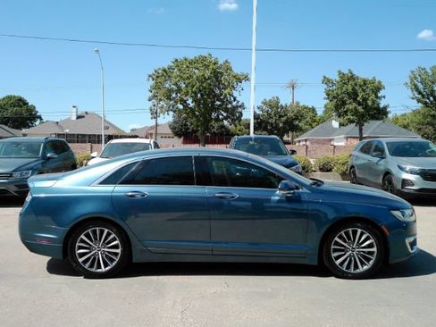 Used 2019 Lincoln MKZ Premiere FWD image 5