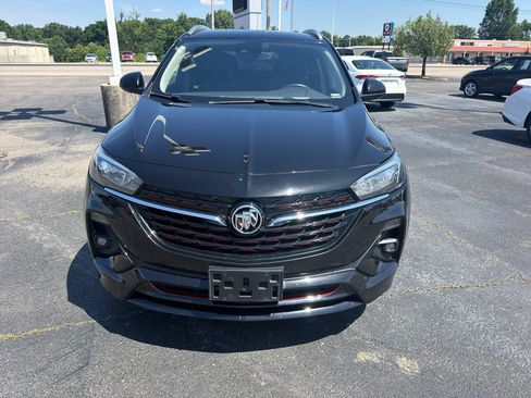 Used 2022 Buick Encore GX Select w/ Sport Touring Package FWD image 2