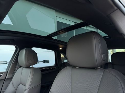 New 2026 Porsche Macan image 27