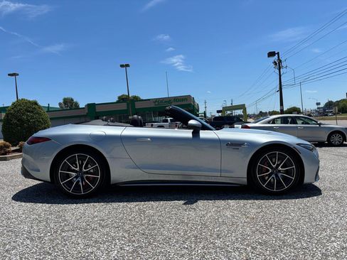 Used 2022 Mercedes-Benz SL 55 AMG 4MATIC image 6