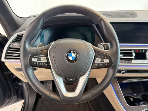 Used 2022 BMW X5 xDrive40i w/ Executive Package AWD/4WD image 18