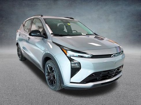 New 2027 Chevrolet Bolt RS w/ Technology Package FWD image 4