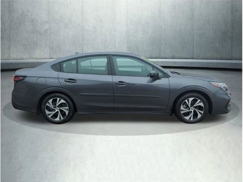 Used 2025 Subaru Legacy Premium AWD/4WD image 6