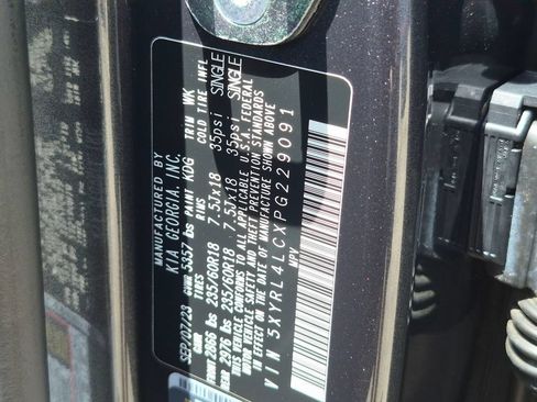 Used 2023 Kia Sorento S FWD image 29