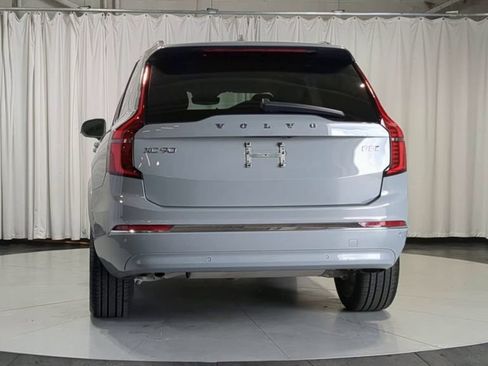 Used 2026 Volvo XC90 B5 Plus w/ Protection Package AWD/4WD image 8