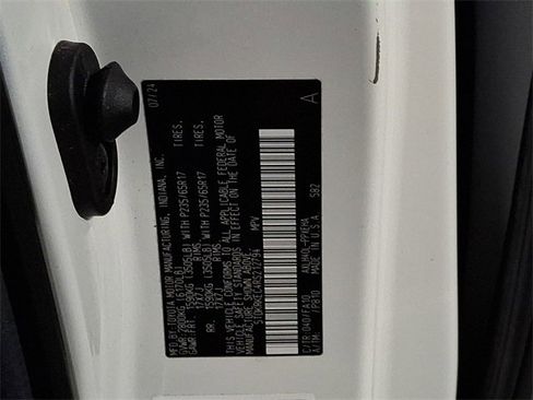 Certified 2024 Toyota Sienna LE image 29