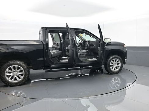 Used 2021 Chevrolet Silverado 1500 LTZ image 30