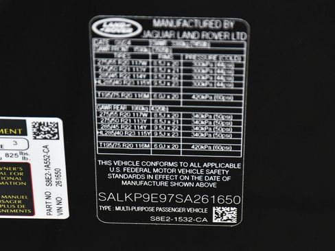 Used 2025 Land Rover Range Rover SE AWD/4WD image 25