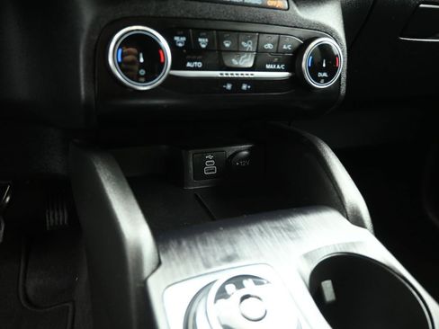 Certified 2025 Ford Escape ST-Line image 18