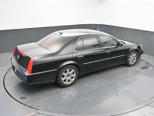 Used 2006 Cadillac DTS FWD image 12