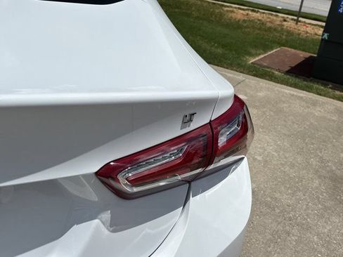 Used 2023 Chevrolet Malibu LT FWD image 7