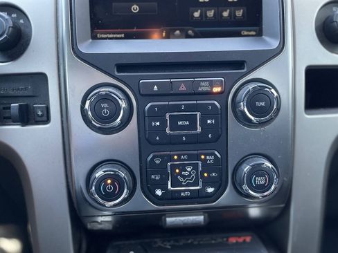 Used 2014 Ford F150 Raptor w/ Equipment Group 801A Luxury AWD/4WD image 16