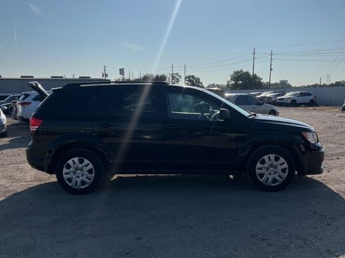 Used 2018 Dodge Journey SE image 5