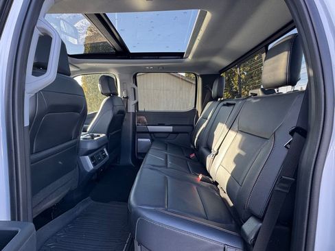 Used 2024 Ford F250 Lariat w/ Lariat Ultimate Package image 32