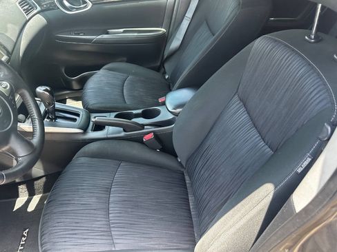 Used 2019 Nissan Sentra SV FWD image 11
