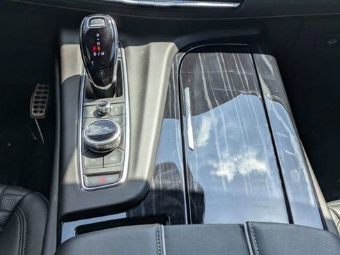 Used 2024 Cadillac Escalade ESV V image 15