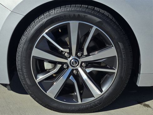 Used 2019 Nissan Maxima 3.5 SL w/ Floor Mat Group image 11