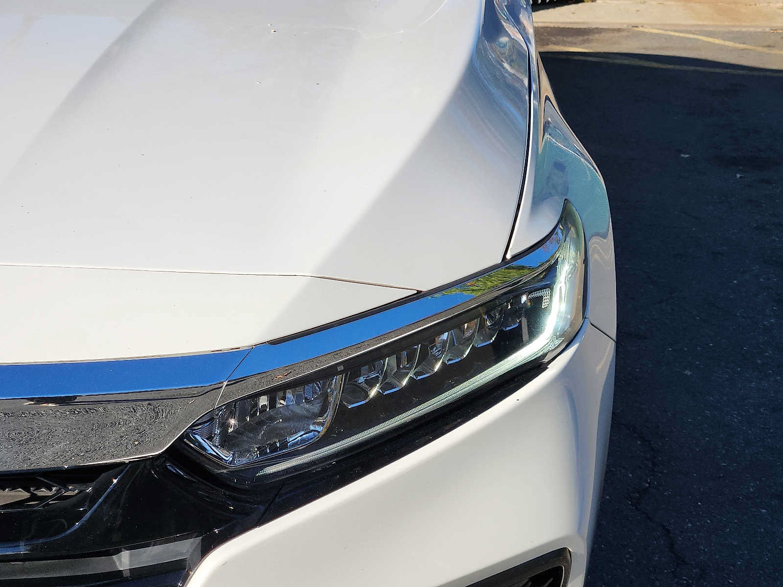 Used 2018 Honda Accord EX-L image 9